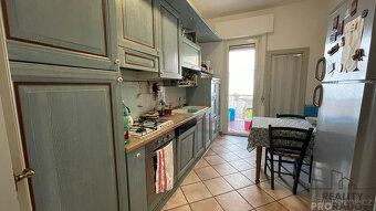 Prodej bytu 3+1 87 m², via Taranto, Silvi, Itálie - 2