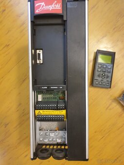 Frekvenční měnič 4.0 kw, stridač, Danfoss - 2