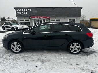 OPEL ASTRA 1,6CDTi 100kW Sports Tourer - MÁLO KM - - 2