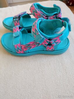 Dětské sandály 32 skoro nové - 2