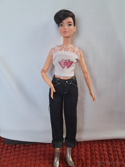Sběratelská panenka Barbie - 2