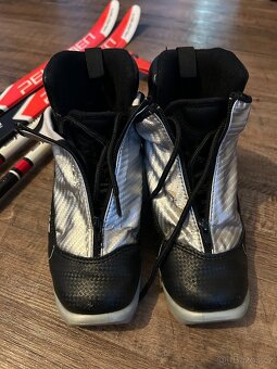 Prodám dětské běžky 130 cm a boty 32 - 2