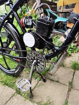 Stylové motorové kolo PETROL BIKER – top stav - 2