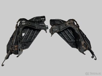 Držáky světel Škoda Octavia 2 FACELIFT - 2