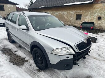skoda octavia Scout combi 2.0 FSI 110kw - 2