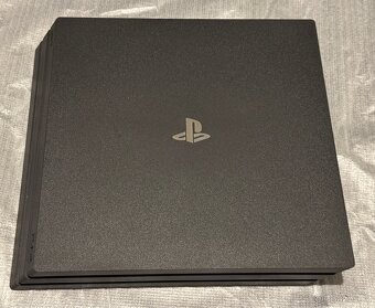 Sony PlayStation 4 Pro 1TB Black + 2x DualShock - 2