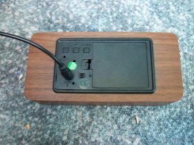 Budík "dřevěná cihla" - 2