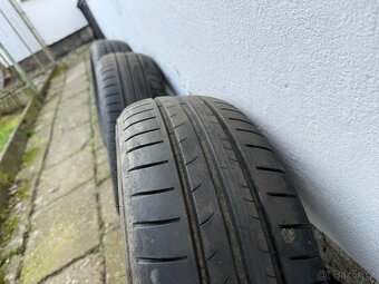 Pneu 195/65 r15 - 2