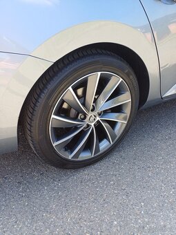 ŠKODA SUPERB 3 LAURIN A KLEMENT - 2
