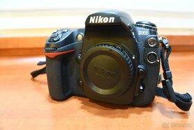 Tělo Nikon D300 - 2