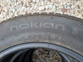 Zánovní celoroční pneu Nokian 205/60/16 - 2