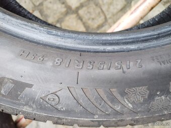 215/55/18 zimni pneu DUNLOP a PIRELLI 215 55 18 - 2