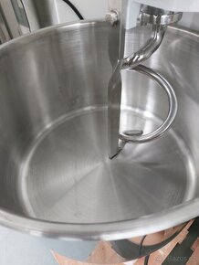 Hnětač těsta 20 L Spirálový hnětač těsta profi - 2
