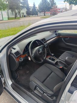 Audi A4 B6 2.5tdi quattro Bau 132kw - 2