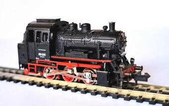 Vláčky N - Parní tendrová lokomotiva BR 89 005 DRG TRIX 2043 - 2