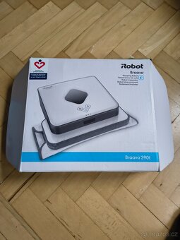 Robotický mop iRobot Braava 390t - 2