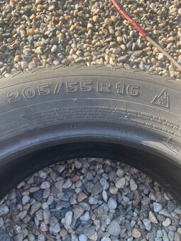 Prodám zimní pneu 205/55 R16 - 2
