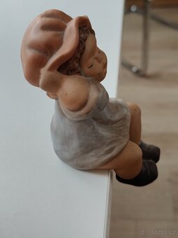 Porcelánová figurka Nina Goebel - signováno Limpke - 2