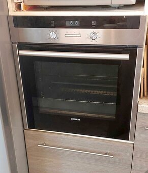 vestavná trouba Siemens - 2