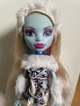 Abbey Bominable PŮVODNÍ panenka Monster High - 2