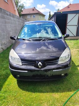 Renault Megane Scenic - 2