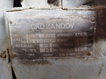 Kompresor ČKD - 3DSK100-tříválcový pístový. - 2