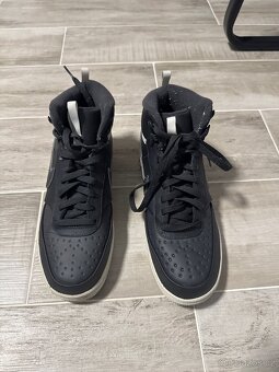 Nike boty téměř nenišené - 2