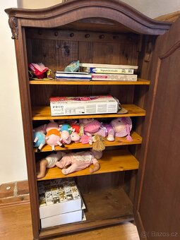 Stará dubová skříň, almara - 2