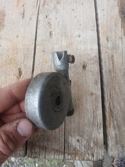 Náhon tachometru manet 90 - 2