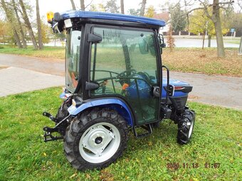 Malotraktor Farmtrac 26 4WD s kabinou - 2