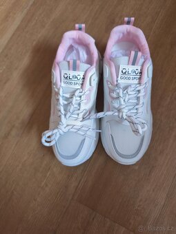 Dívčí tenisky - 2