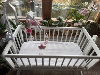 Dřevěná kolébka - 2