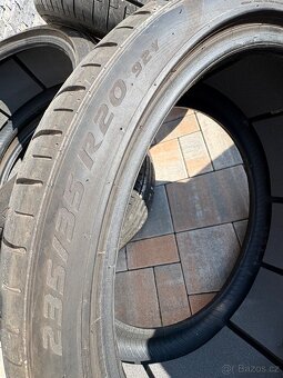 Pirelli PZero 235/35 R20 - 2