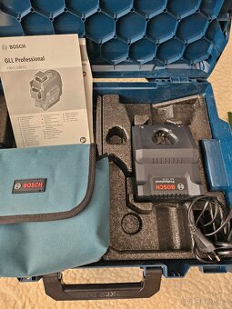 Aku křížový laser Bosch GLL 3-80 CG + stativ Bosch BT 150 - 2