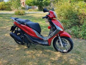 Piaggio Medley S 125 i-get ABS; nájezd 815 km - 2