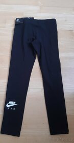 NIKE legíny NOVÉ s cedulkou vel. 137-146 - 2