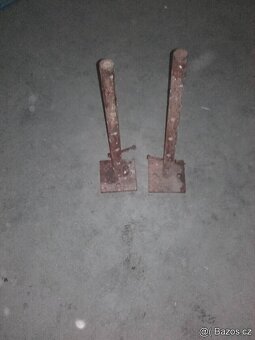 Nastavitelne nohy k leseni - 2
