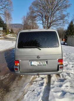 VW T4 Caravelle 2,5 TDI 75kW Long - 2
