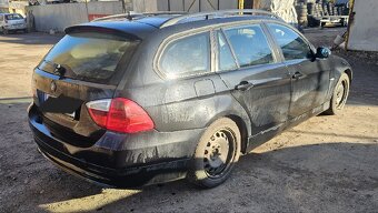 Bmw 318i náhradní díly z tohoto vozu - 2