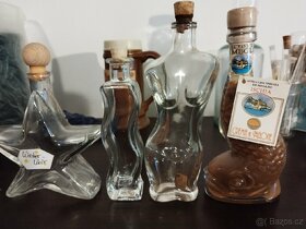 Sklo....Lahvičky od likéru ..cca 250 mml - 2