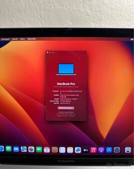 Apple MacBook Pro 2017 256GB Intel Core i5 8GB RAM - 2