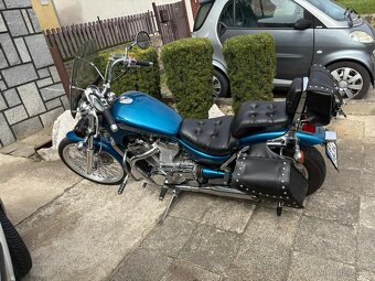 Suzuki vs600 GL super stav mofrá 33kw - 2
