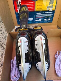 Prodám brusle bauer ultrasonic vel.8 fit3 - 2