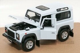 Land Rover Defender ( 1:24 ) - 2