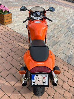 Honda VTR 1000F - 2