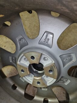 2ks originál NOVÁ alu kola 16" Fiat 500, Goodyear 195/45 R1 - 2