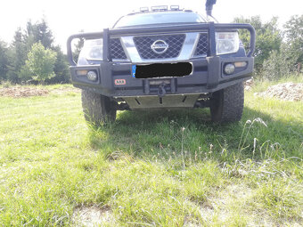 Nissan Navara D40 - 2