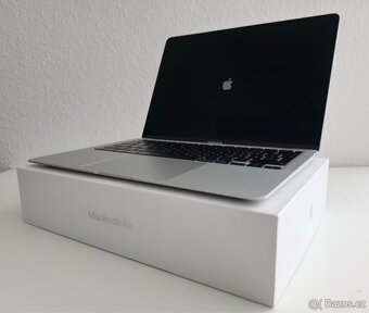MacBook Air 2020 M1 13.3” space grey. ZÁNOVNÍ/ZÁRUKA - 2