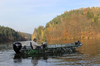 Aluminiová loď LUGAFO ( 5,1m) + Mercury 60 hp - 2
