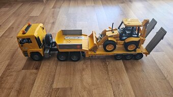 Bruder tahač + traktorbagr - 2